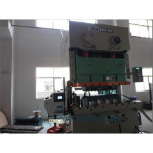 Uso de Nc Servo Feeder en la máquina de la prensa hecha en China